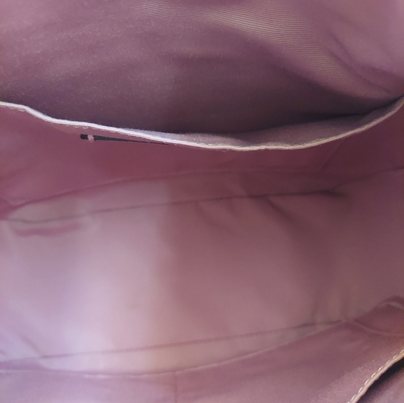 Coach Mauve Pebbled Leather Shoulder Bag W/Gun Metal Hardware - Picture 7 of 16